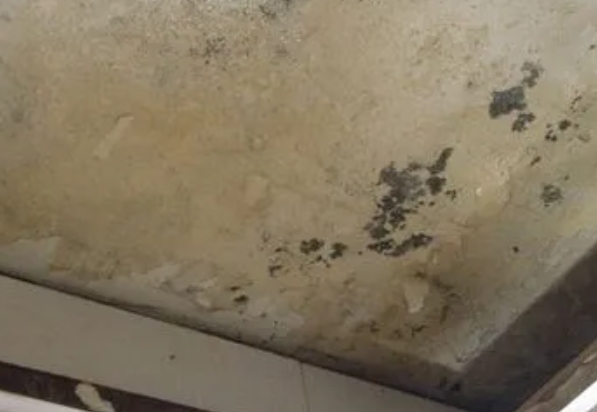 海南阳台漏水维修公司分享下海南卫生间渗水维修需要注意哪些问题。